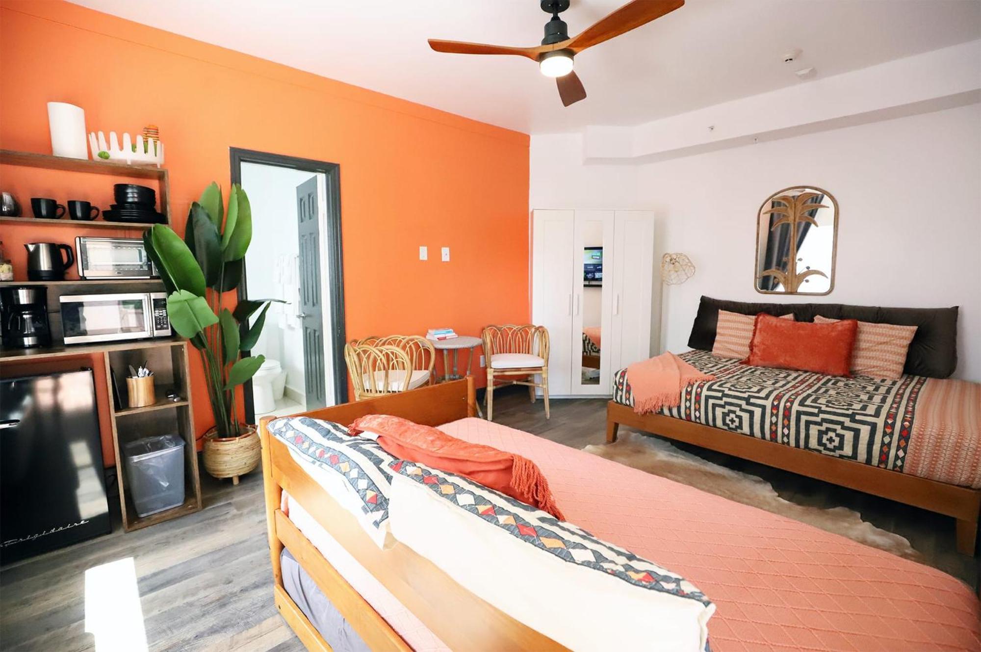 Steps To Sea Miami Beach Free Parking Pet & Family Friendly Διαμέρισμα Εξωτερικό φωτογραφία